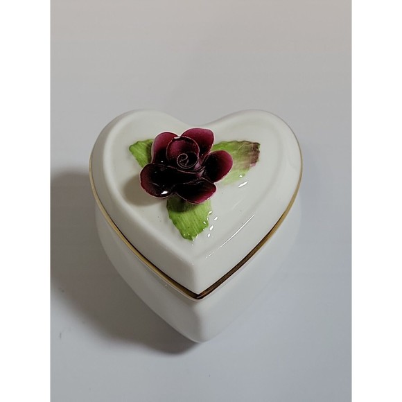 Crown Staffordshire Fine Bone China Heart Shaped Floral Ring Trinket Box England - Picture 1 of 4